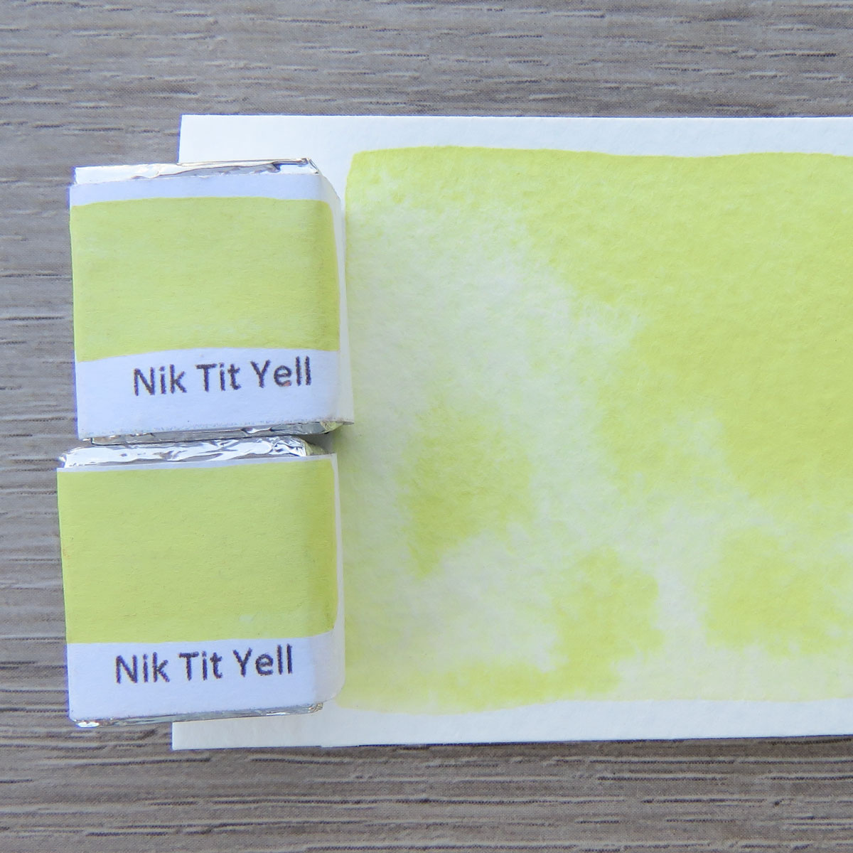 Nickel Tit Yellow Watercolour Half Pan